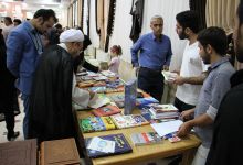 گزارش تصویری از نمایشگاه کتابی با عنوان « افطاری کتاب» در دانشگاه